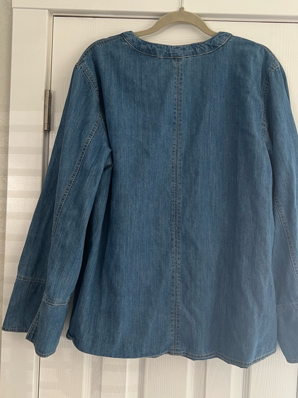 Free People Dragonfly Blue Denim Jean Jacket with Ties size Large 100% Cotton - Picture 13 of 13